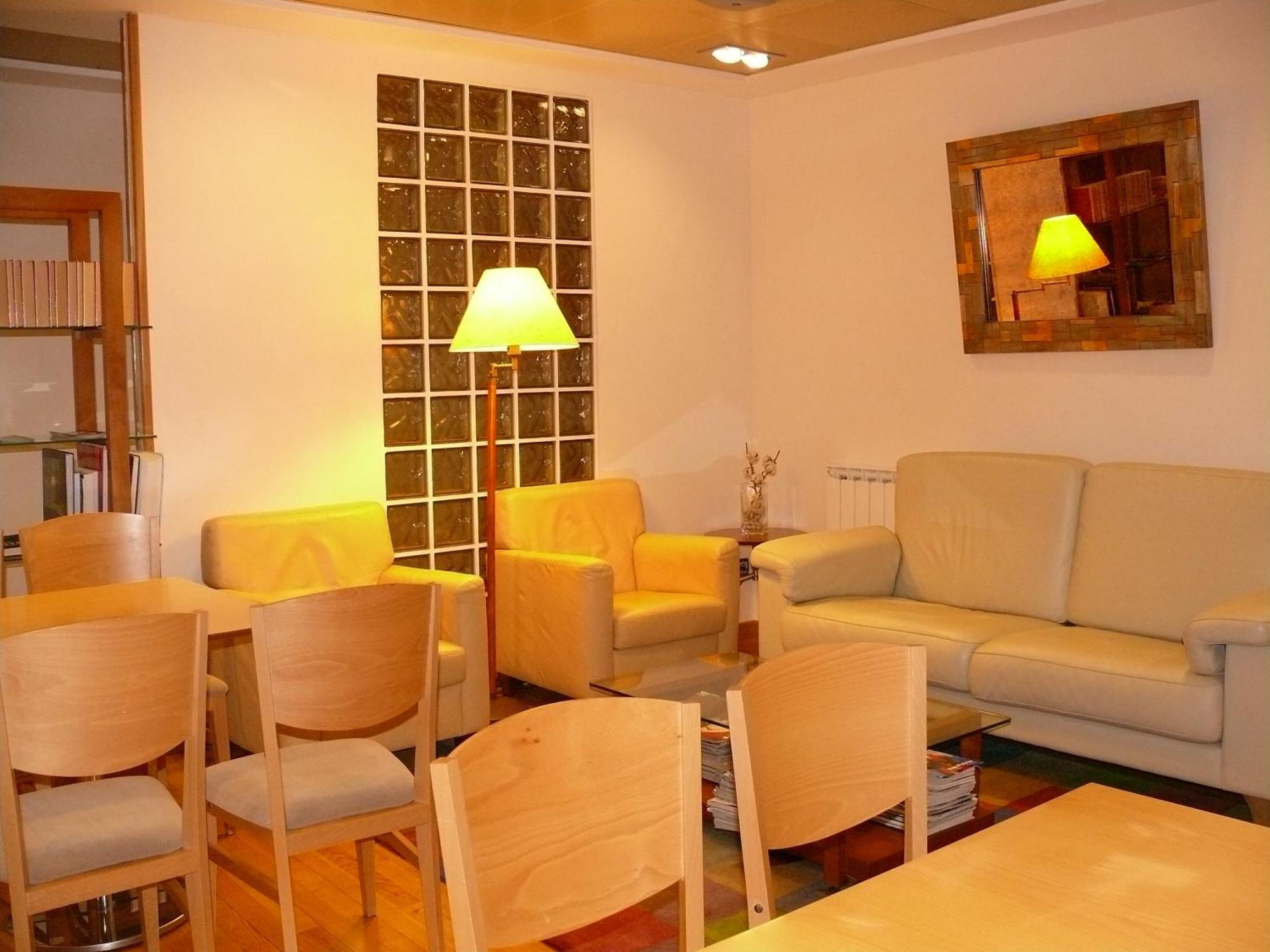 Hotel Nochendi Onís エクステリア 写真