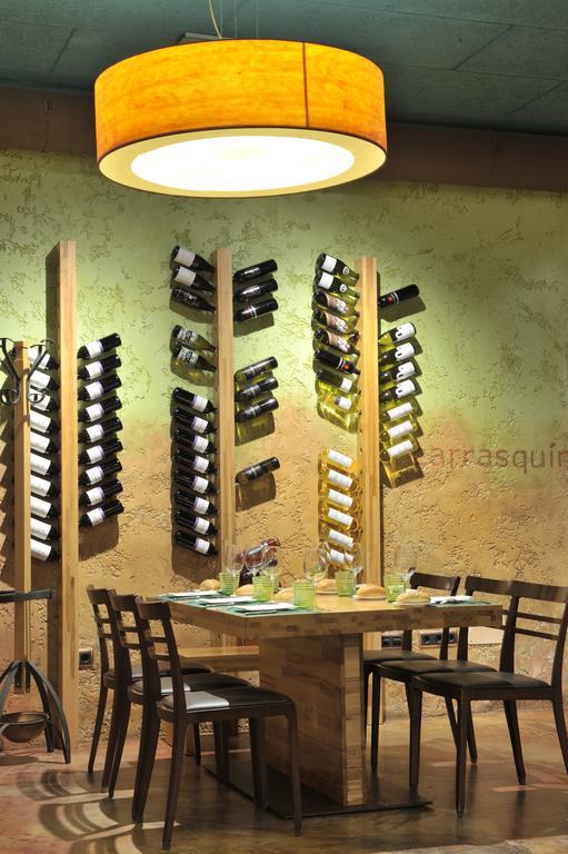 Hotel Nochendi Onís エクステリア 写真