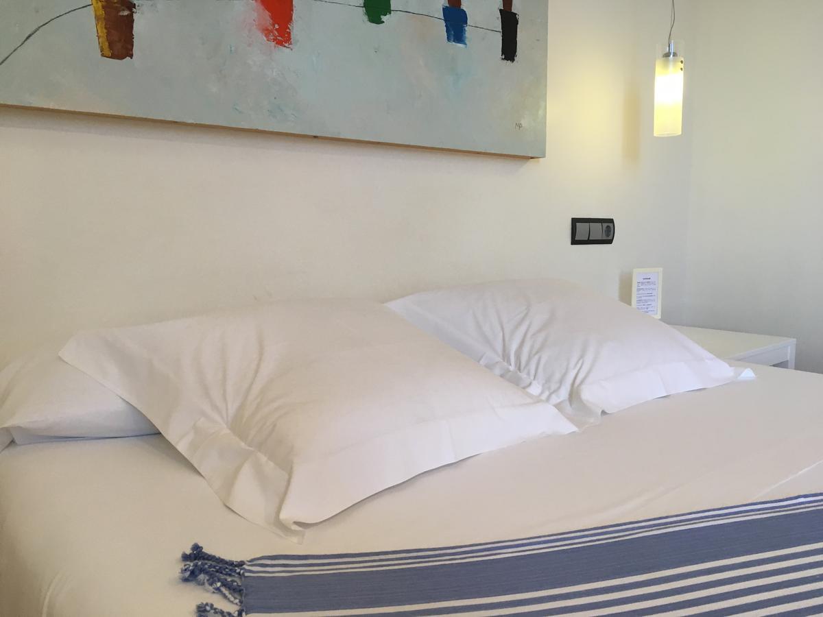 Hotel Nochendi Onís エクステリア 写真